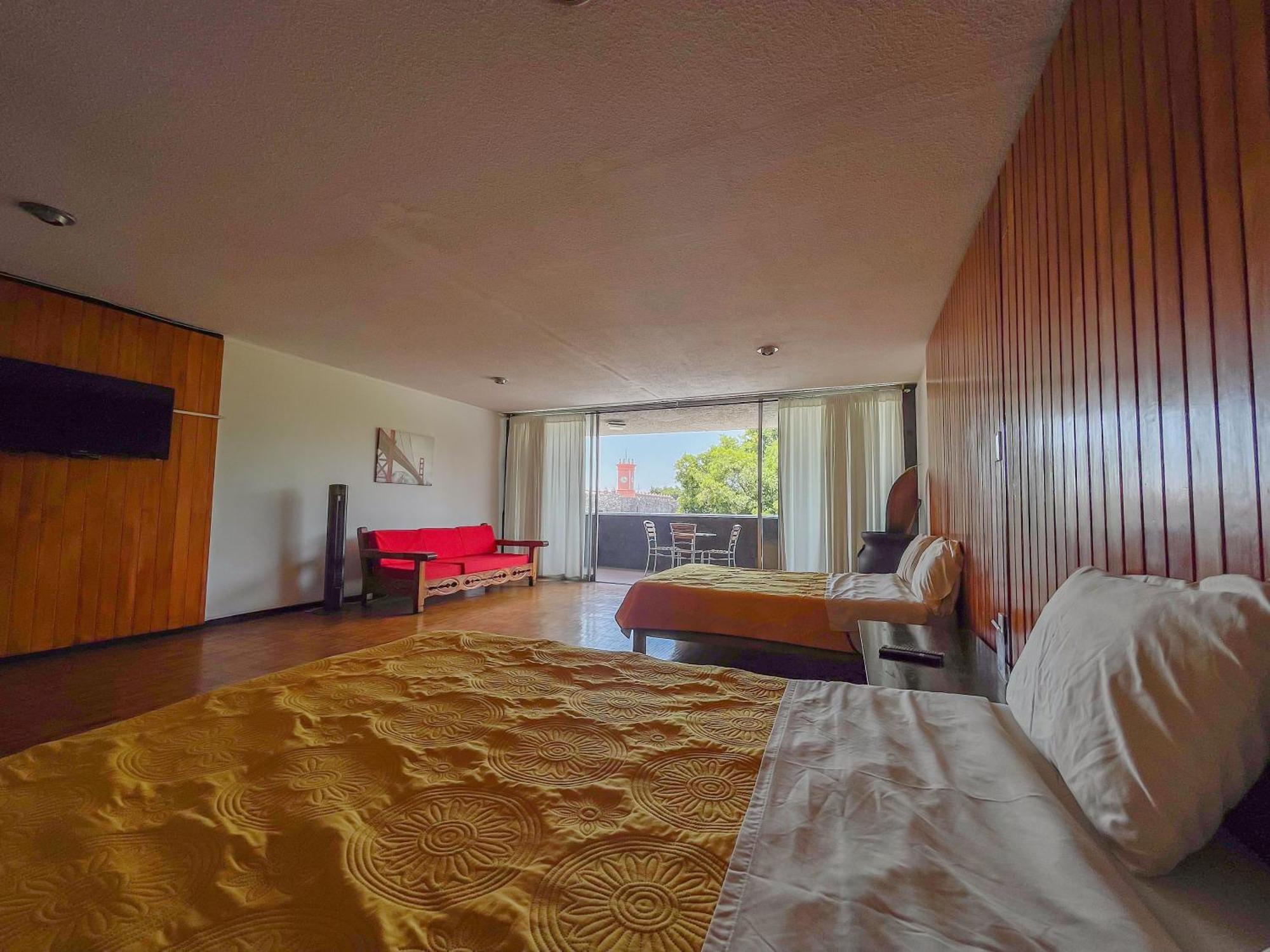 كويرنافاكا Suites Las Plazas المظهر الخارجي الصورة